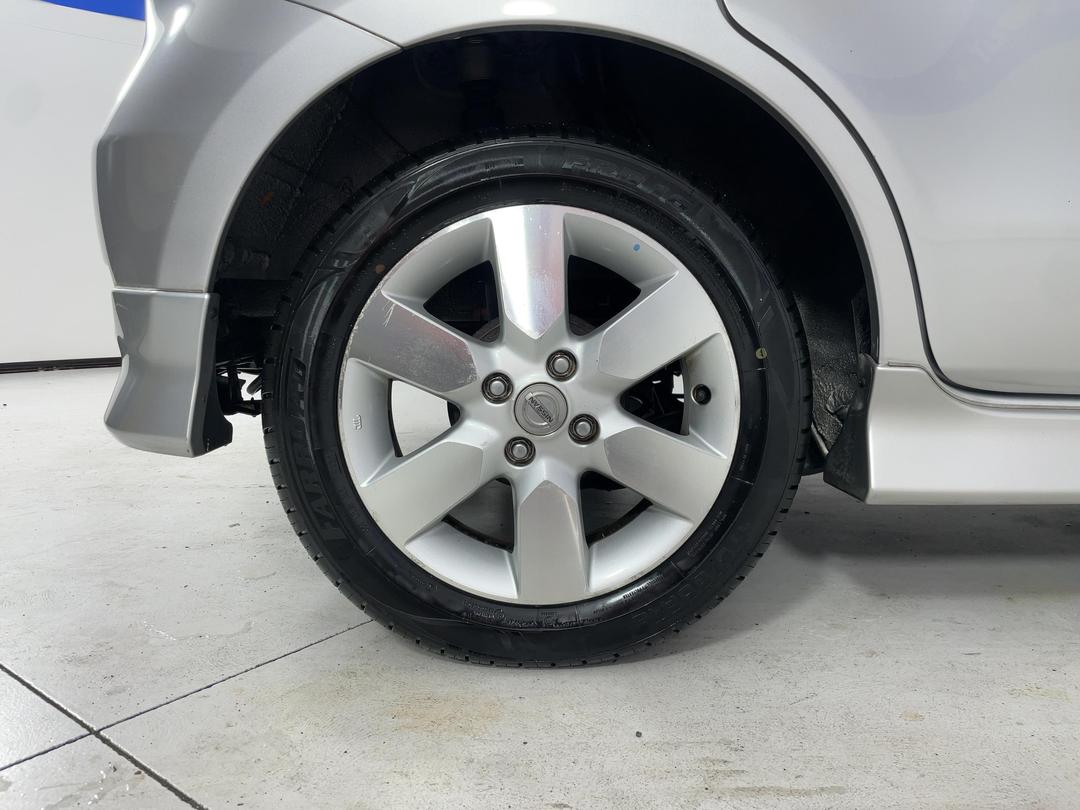 Photo '12' of Nissan Note