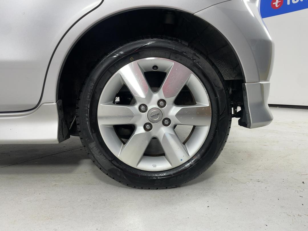 Photo '11' of Nissan Note