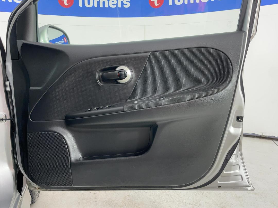 Photo '15' of Nissan Note