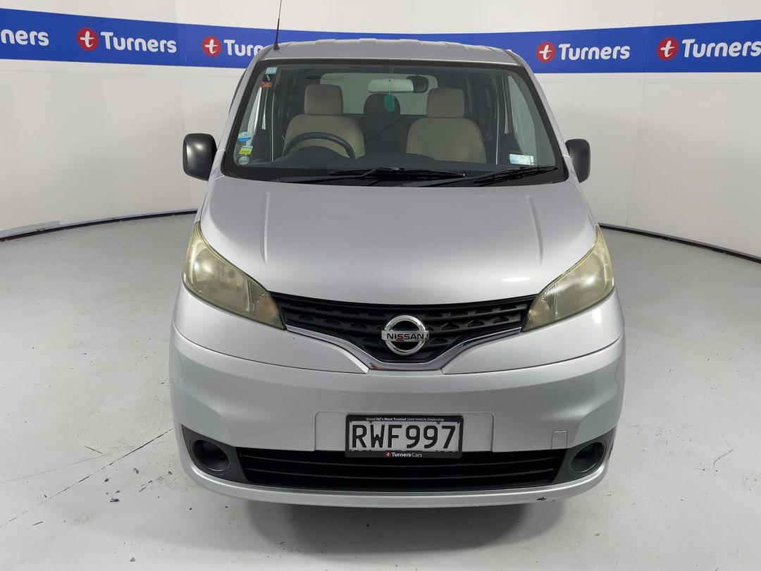 Photo '2' of Nissan NV200