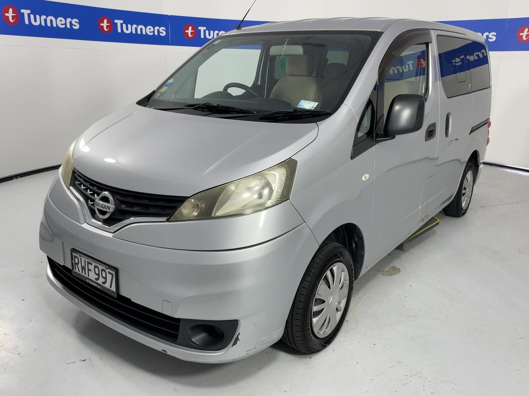 Photo '4' of Nissan NV200