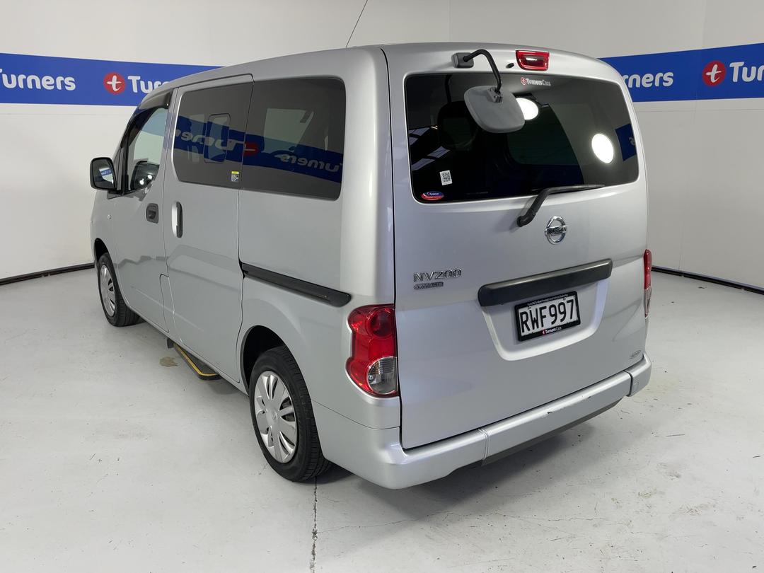 Photo '5' of Nissan NV200