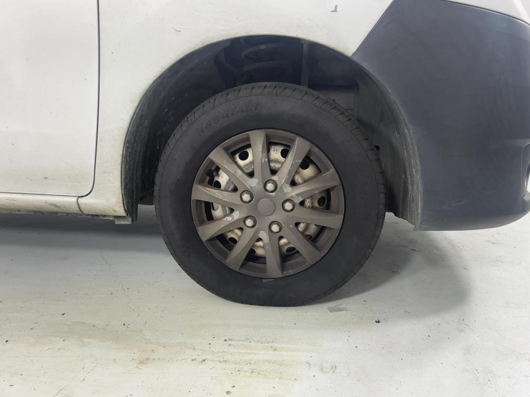 Photo '9' of Nissan NV200