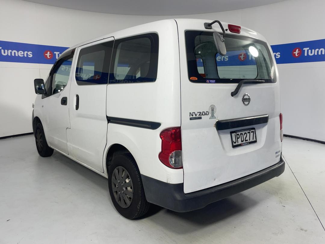 Photo '5' of Nissan NV200