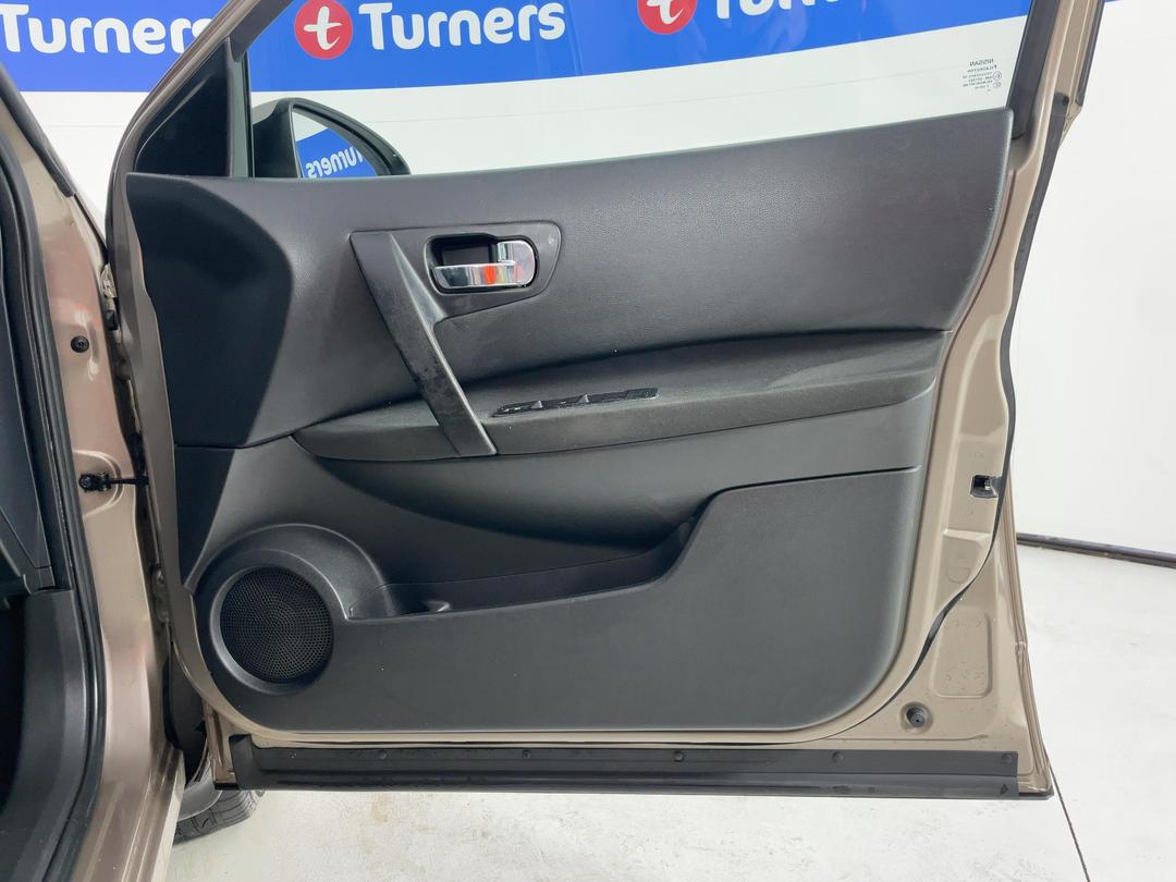 Photo '15' of Nissan Qashqai