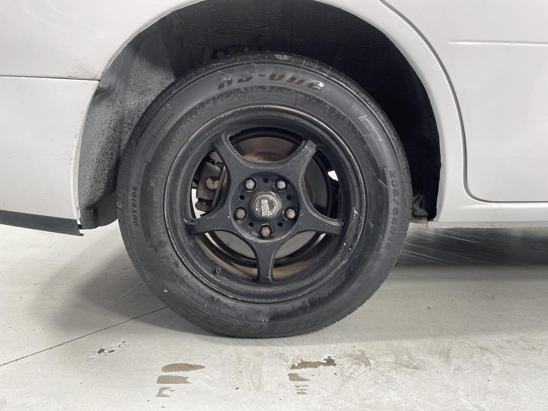 Photo '12' of Nissan Serena