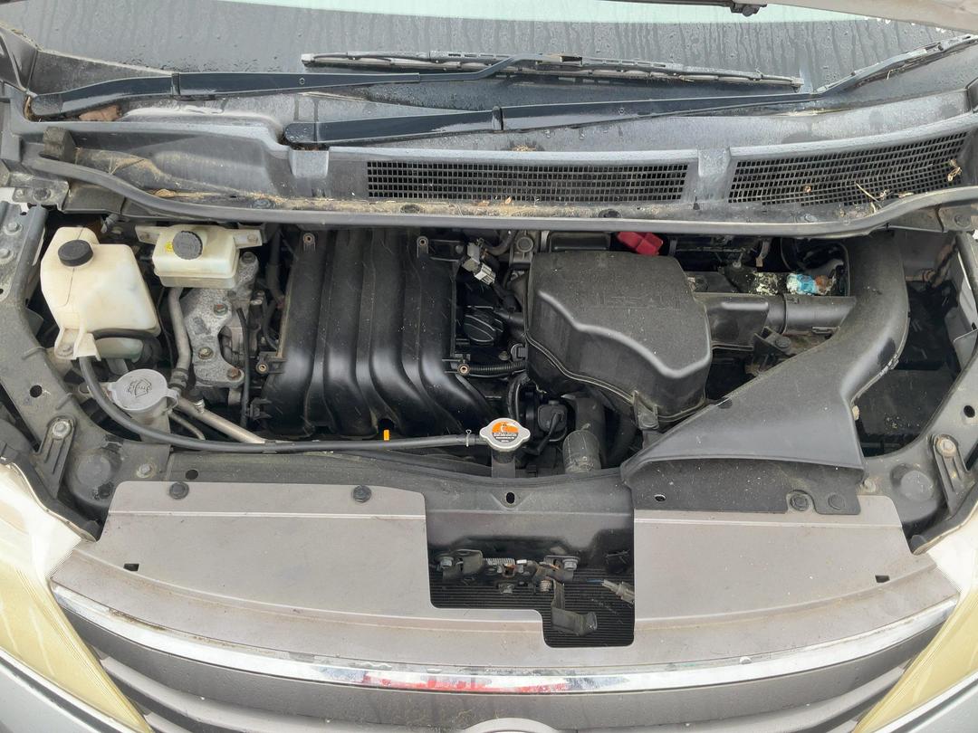 Photo '2' of Nissan Serena Photo '2' of Nissan Serena