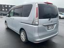 Thumbnail '6' of Nissan Serena