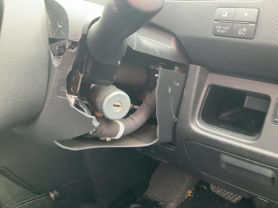 Photo '17' of Nissan Serena Photo '17' of Nissan Serena