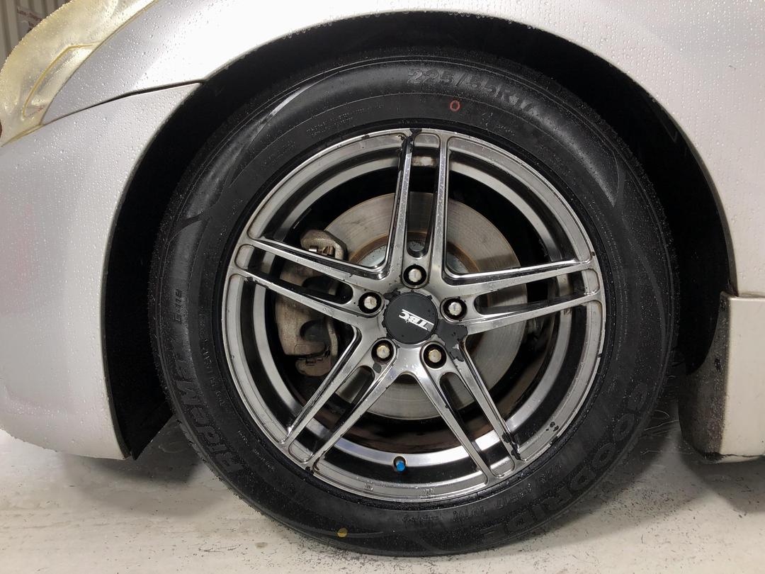 Photo '10' of Nissan Skyline