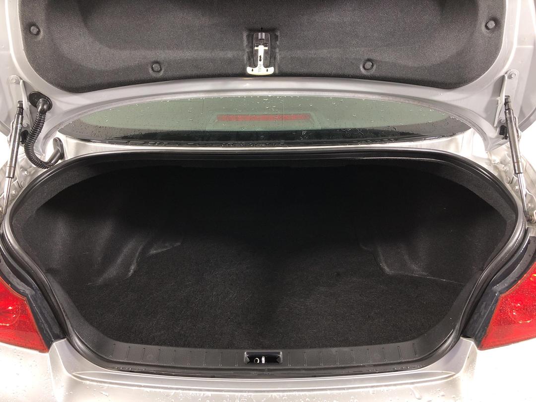 Photo '14' of Nissan Skyline