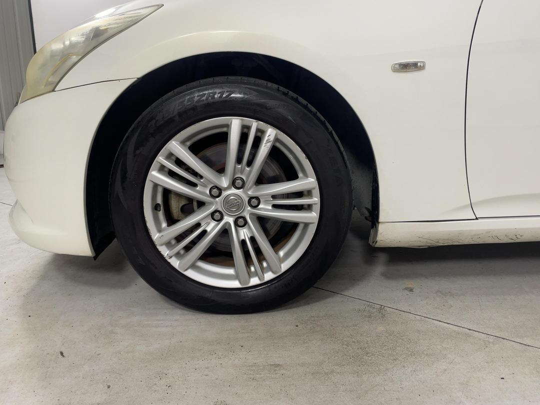 Photo '10' of Nissan Skyline