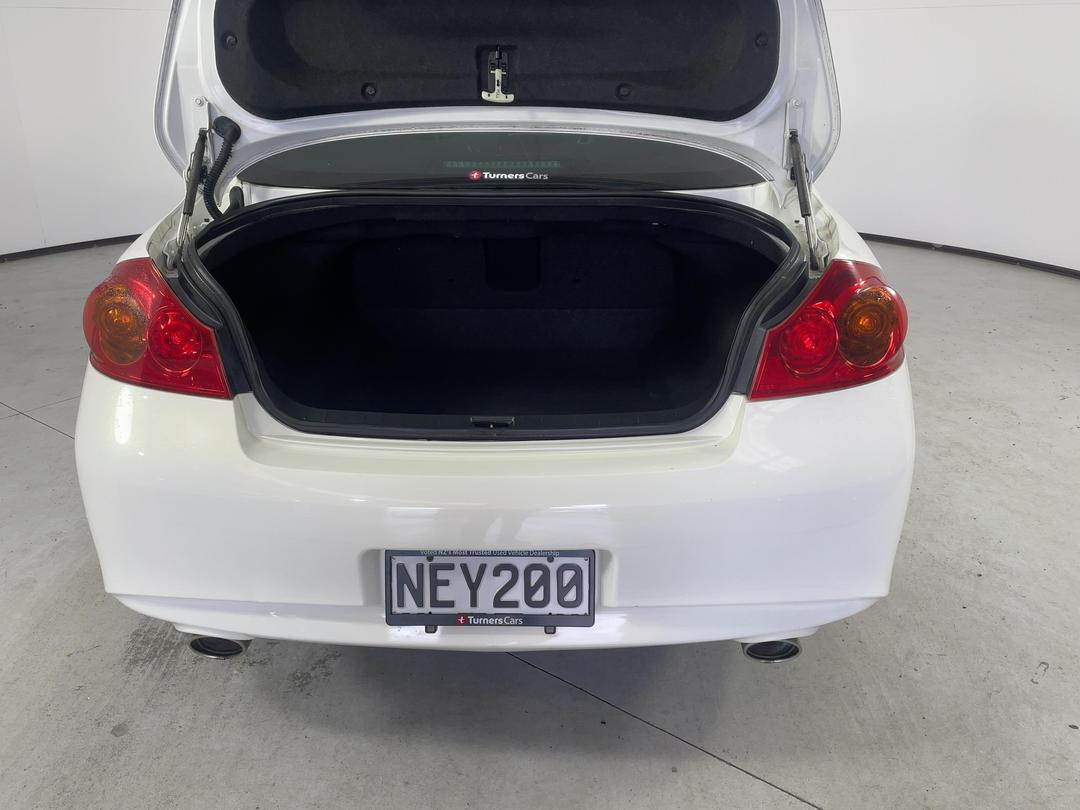 Photo '14' of Nissan Skyline