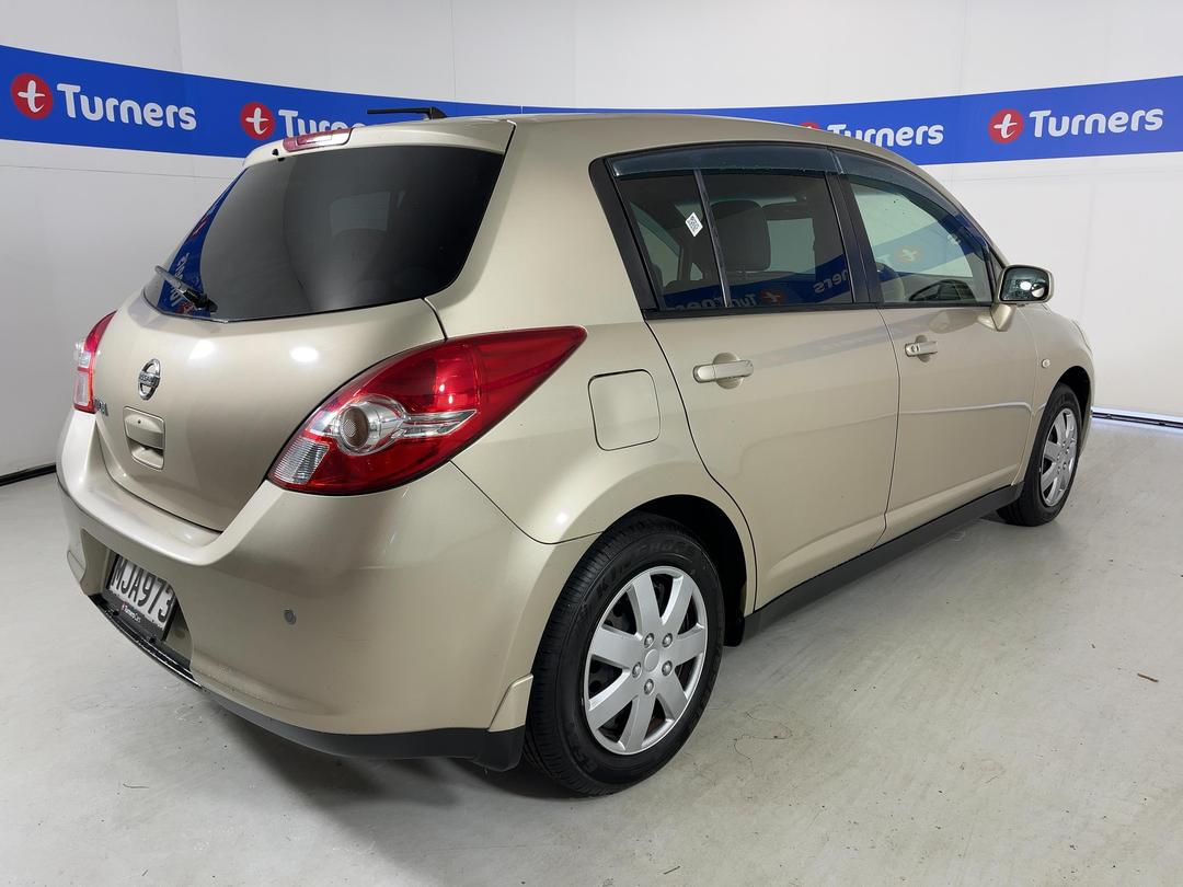 Photo '6' of Nissan Tiida