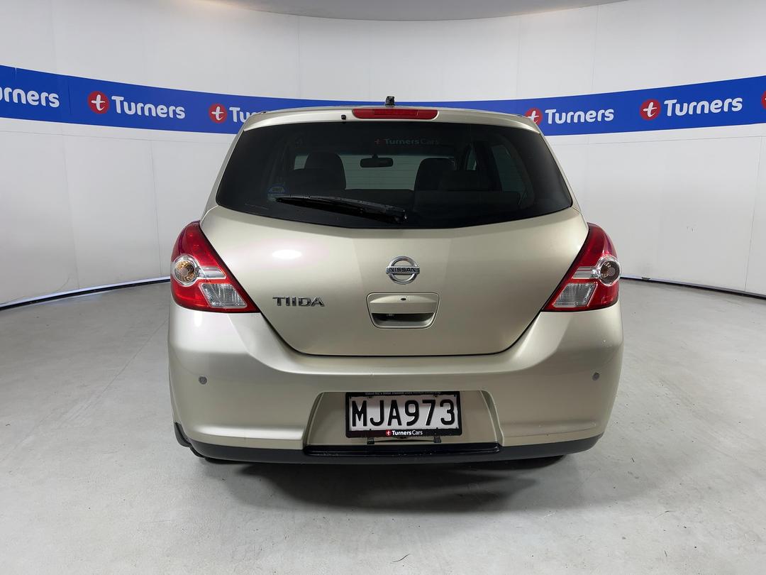 Photo '5' of Nissan Tiida