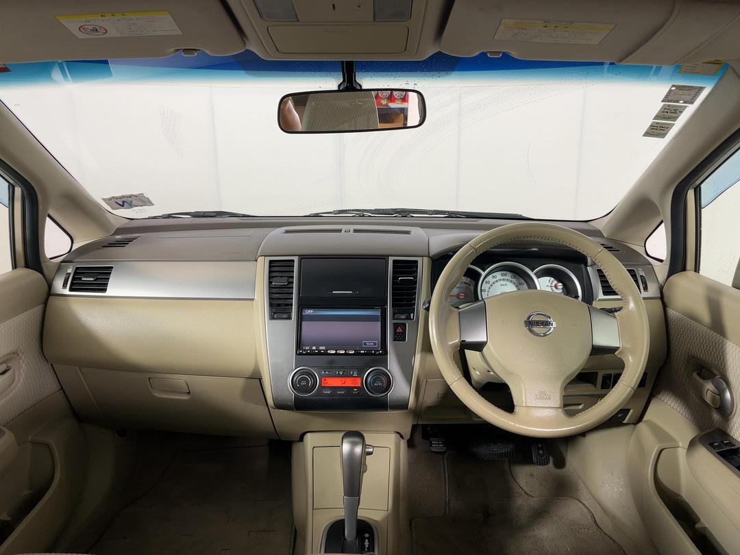 Photo '15' of Nissan Tiida