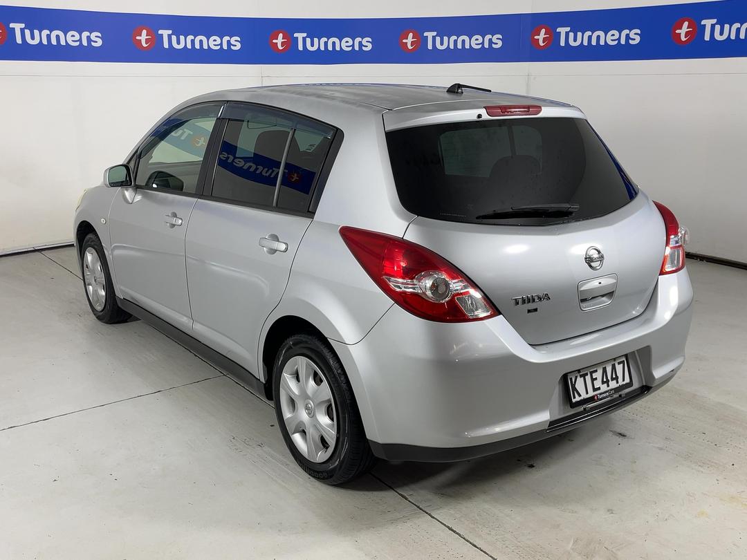 Photo '5' of Nissan Tiida