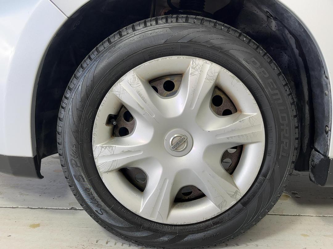 Photo '10' of Nissan Tiida
