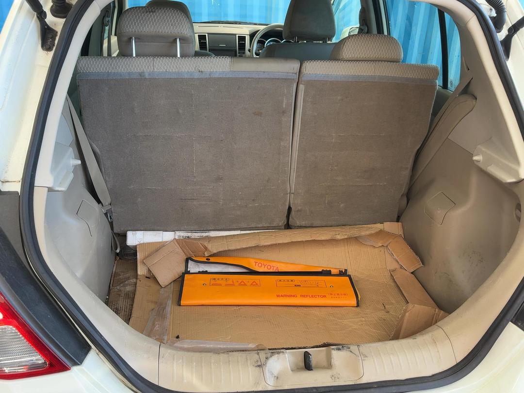 Photo '15' of Nissan Tiida ST Photo '15' of Nissan Tiida ST