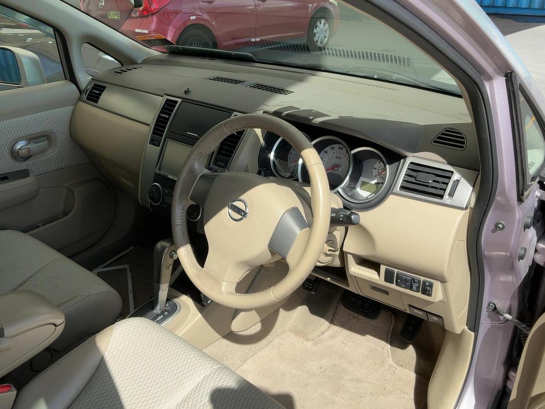 Photo '22' of Nissan Tiida ST Photo '22' of Nissan Tiida ST