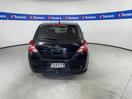 Thumbnail '5' of Nissan Tiida