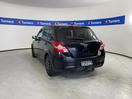 Thumbnail '4' of Nissan Tiida