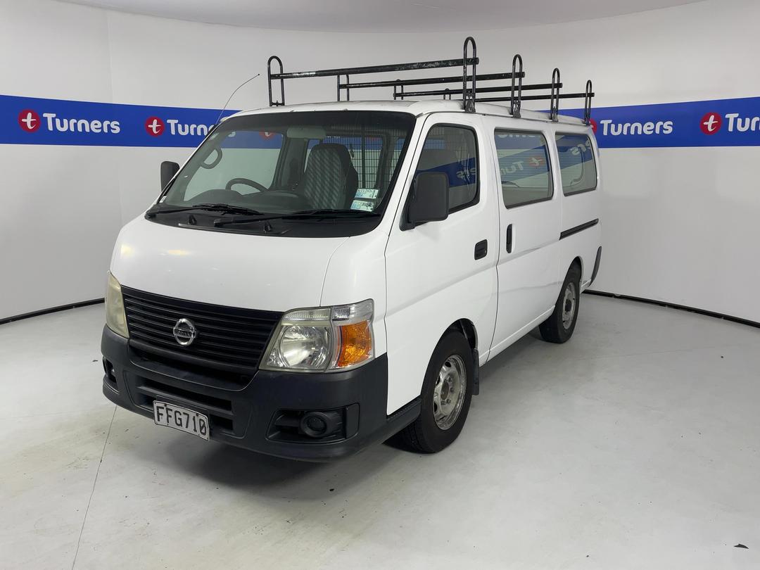 Photo '4' of Nissan Urvan