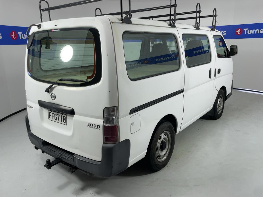 Photo '7' of Nissan Urvan