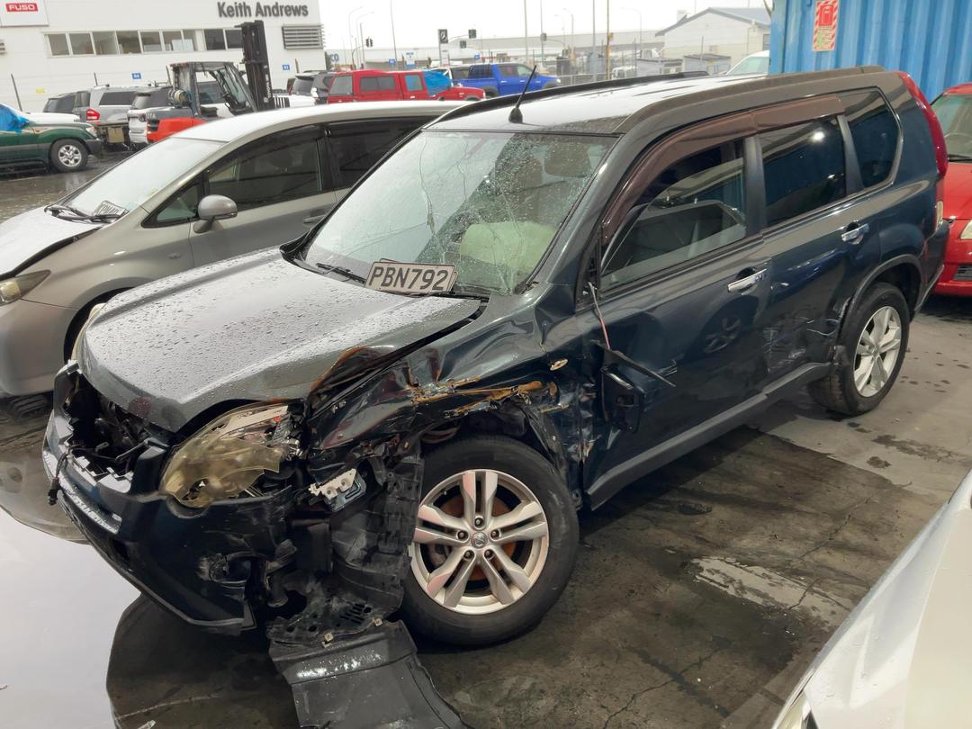 Photo '2' of Nissan X-Trail