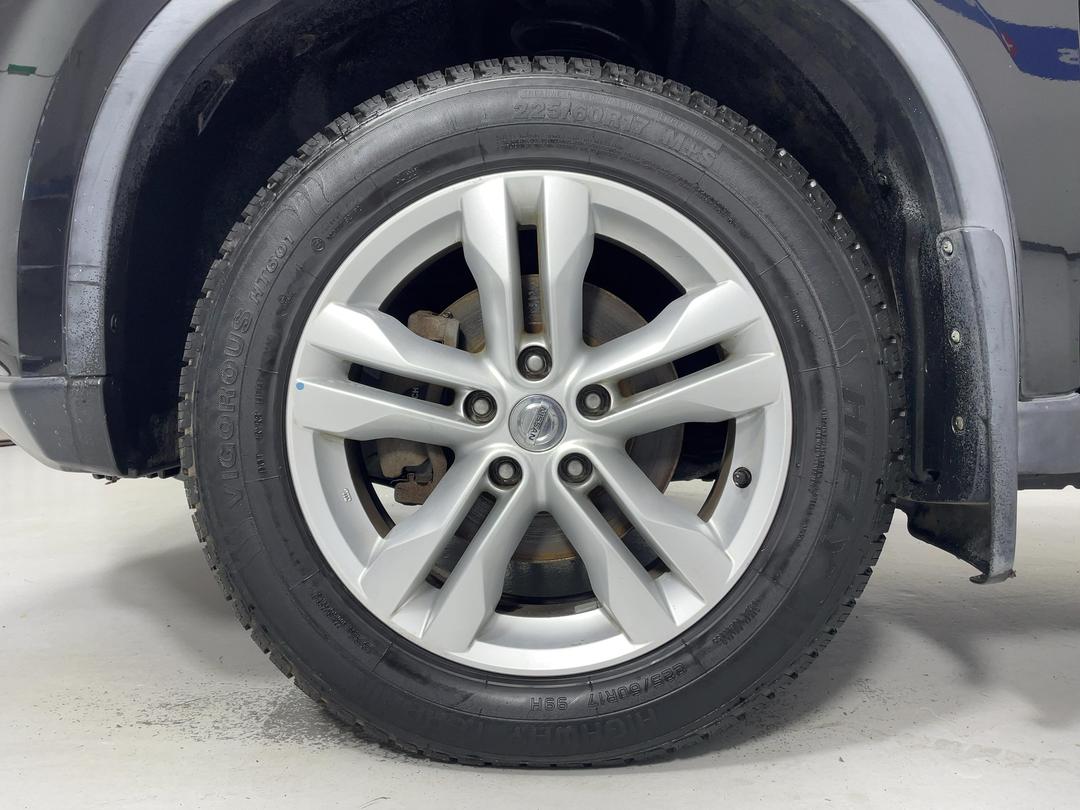 Photo '10' of Nissan X-Trail
