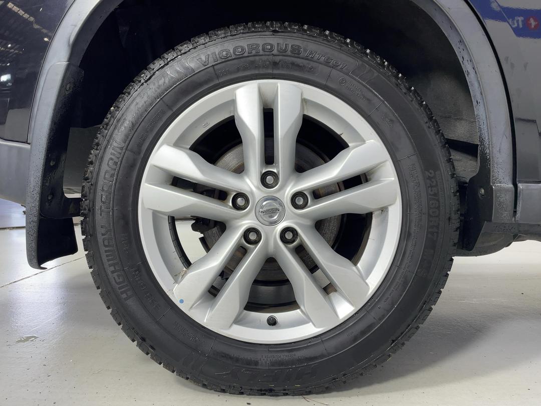 Photo '12' of Nissan X-Trail