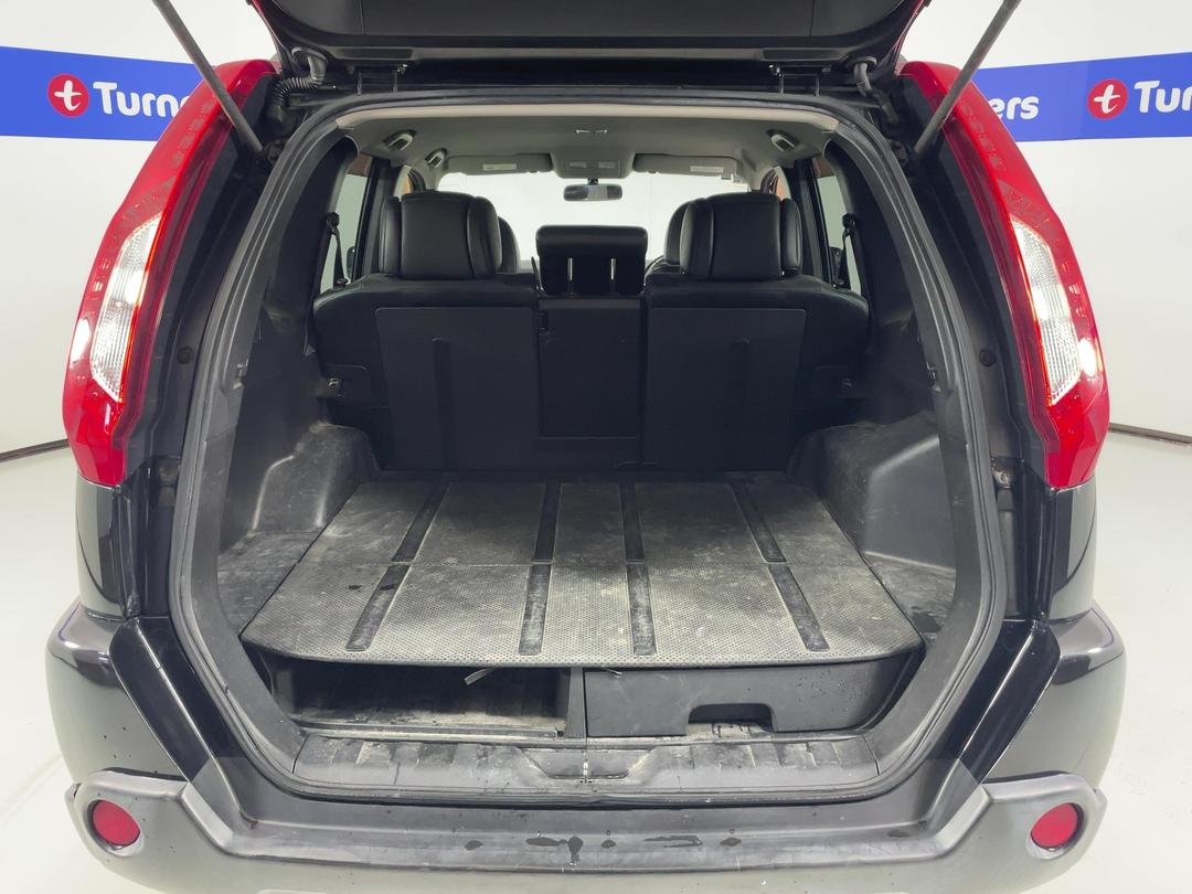 Photo '14' of Nissan X-Trail