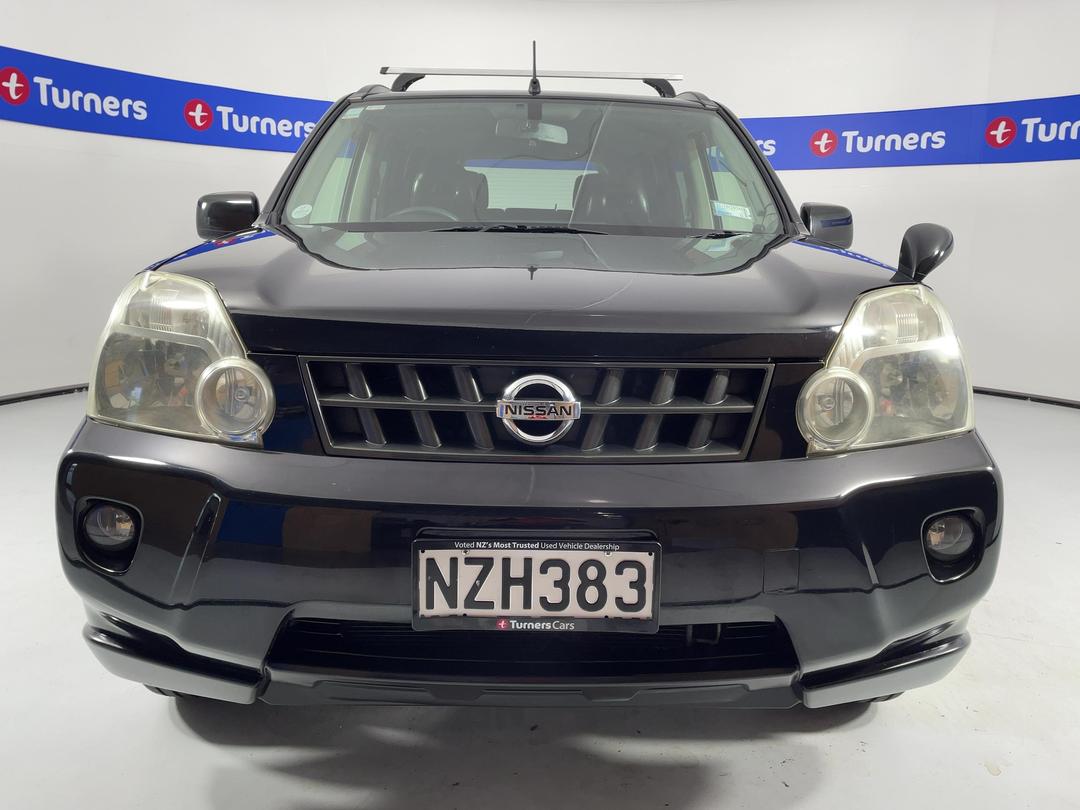 Photo '2' of Nissan X-Trail