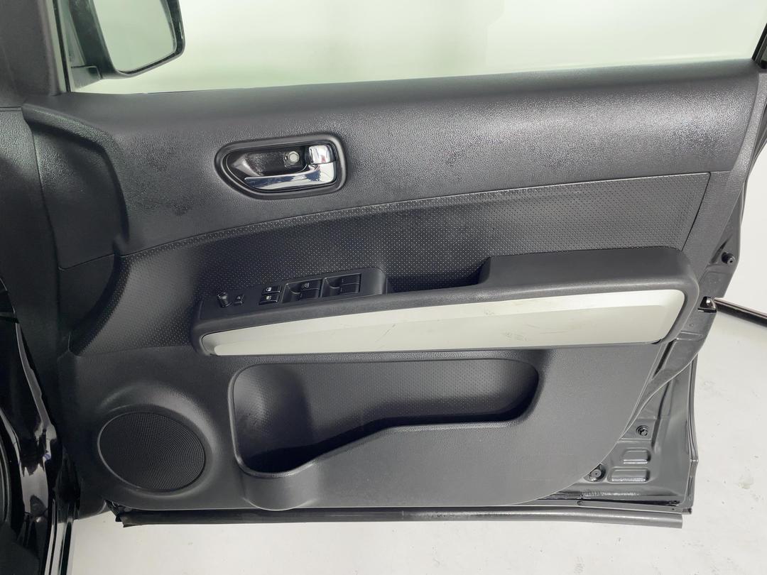 Photo '15' of Nissan X-Trail