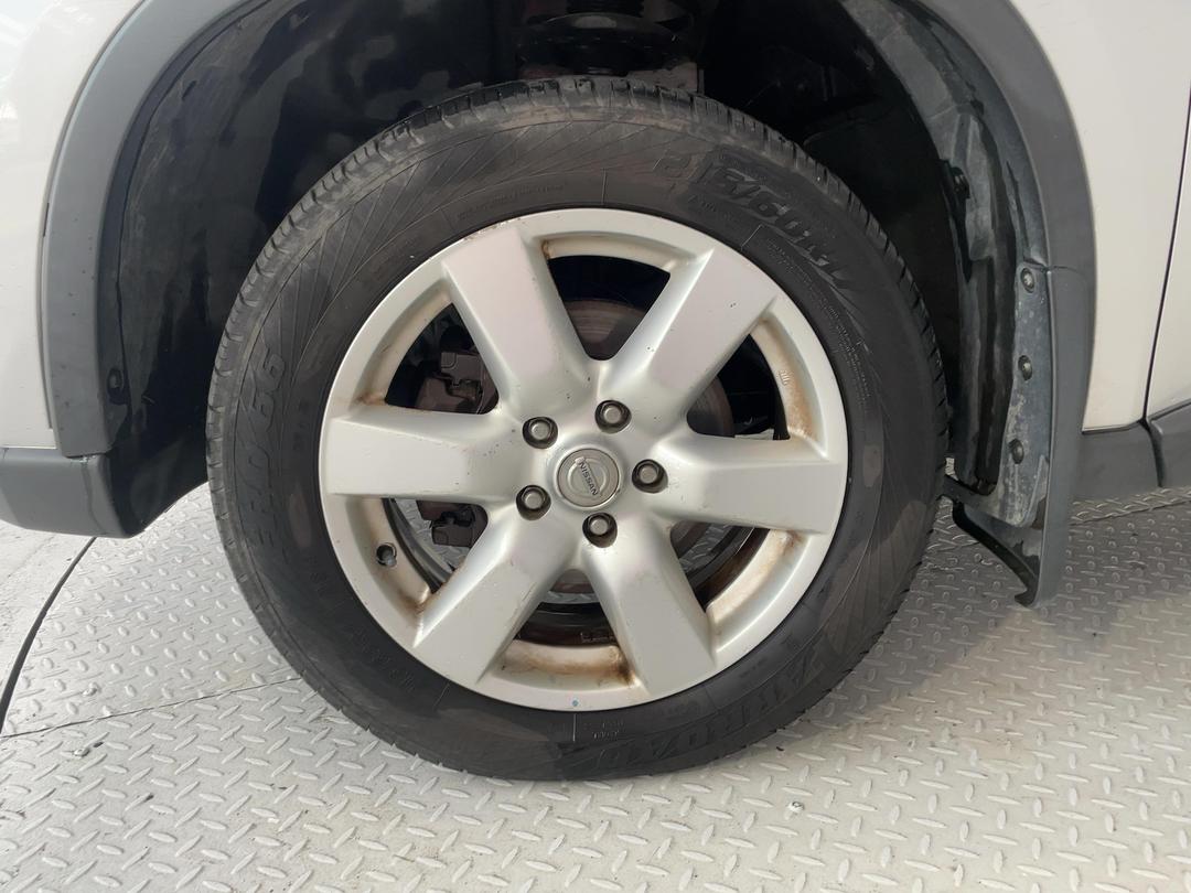 Photo '10' of Nissan X-Trail