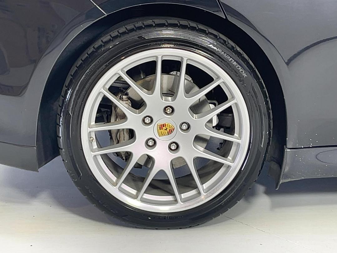 Photo '12' of Porsche Panamera