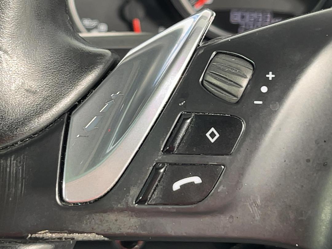 Photo '25' of Porsche Panamera