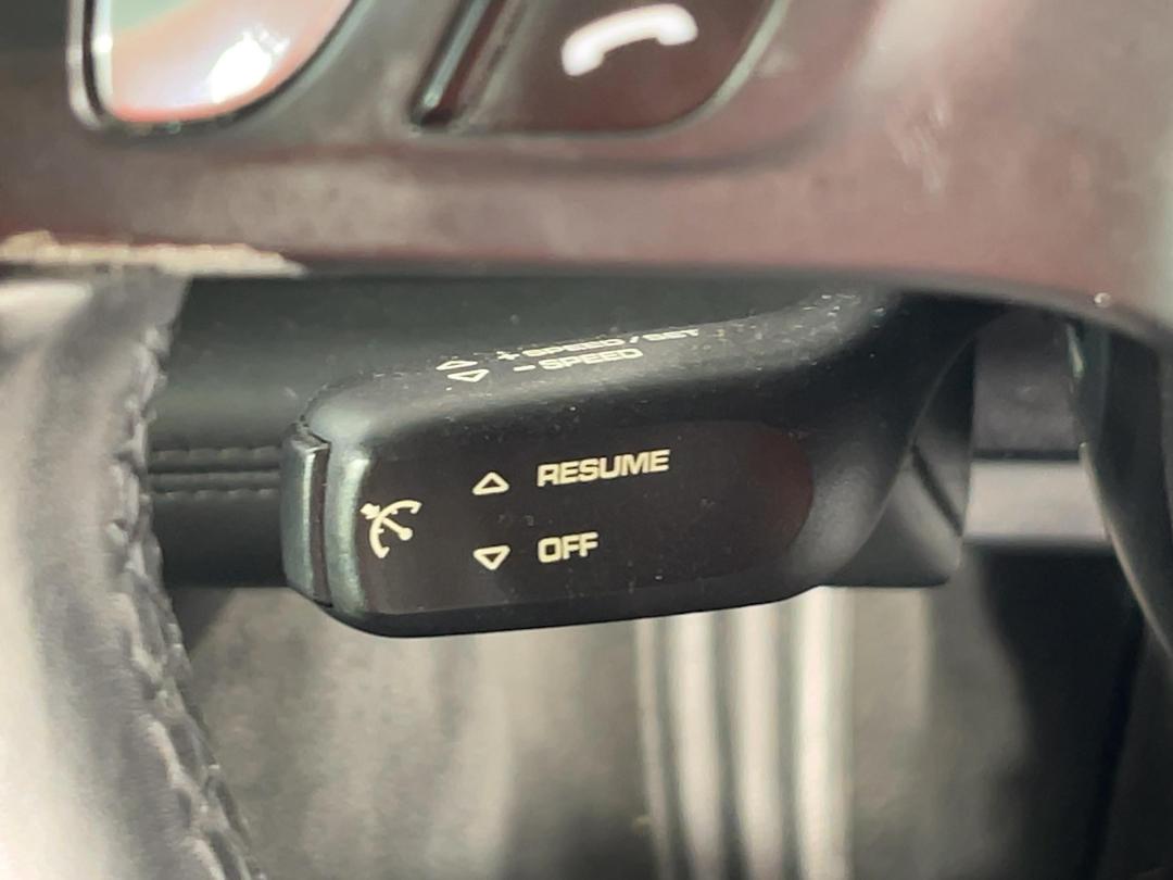 Photo '26' of Porsche Panamera