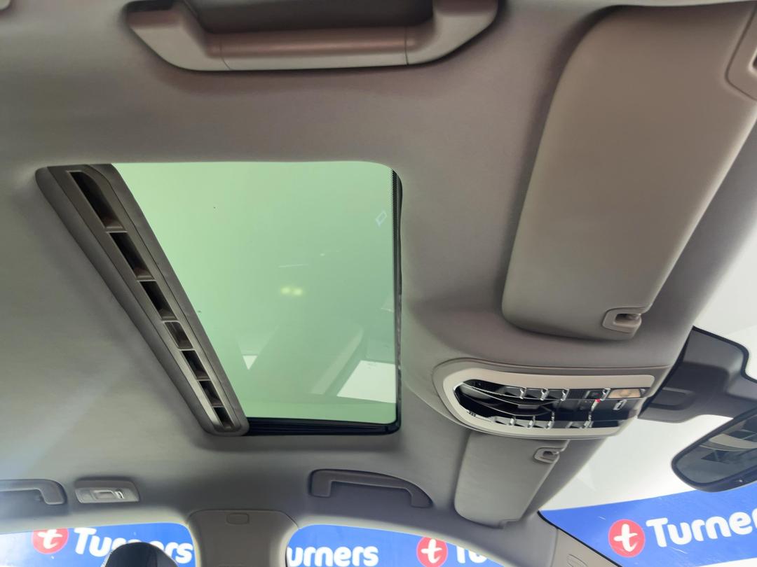 Photo '23' of Porsche Panamera