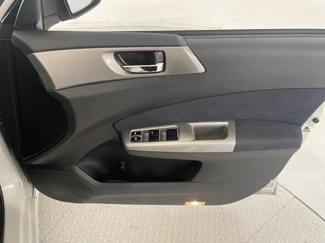 Photo '15' of Subaru Exiga