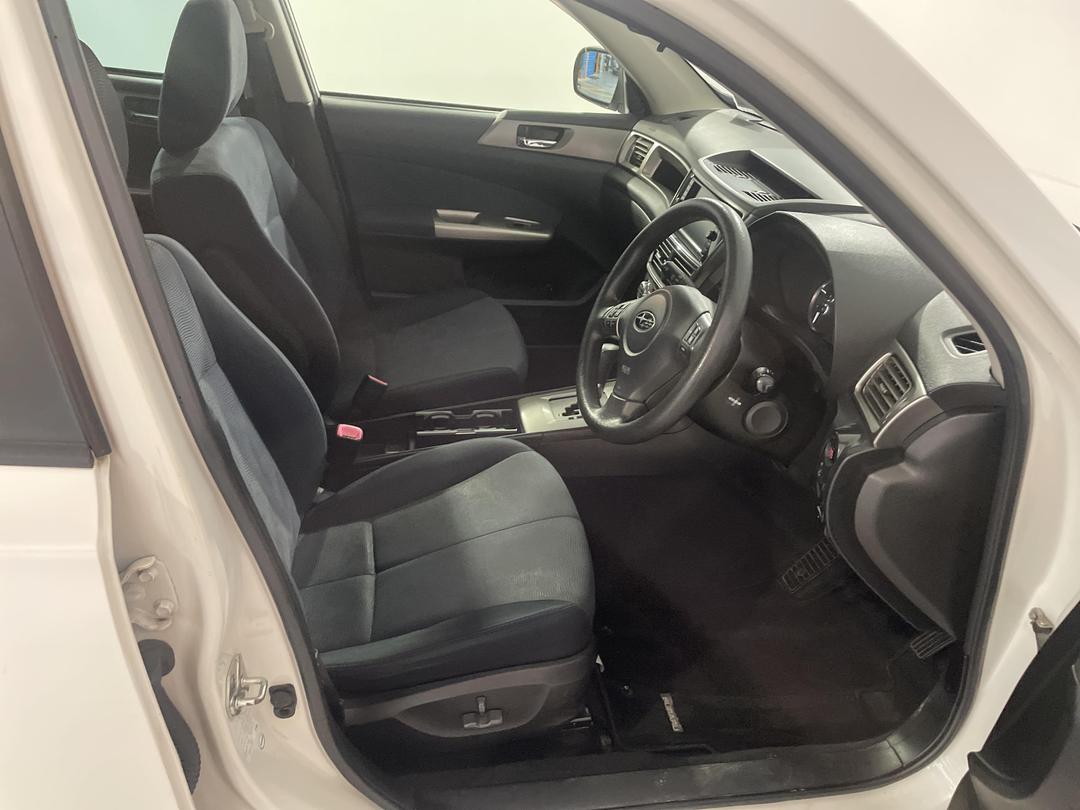 Photo '16' of Subaru Exiga