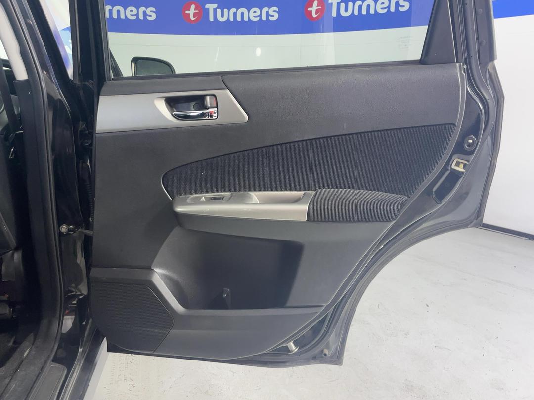 Photo '19' of Subaru Forester