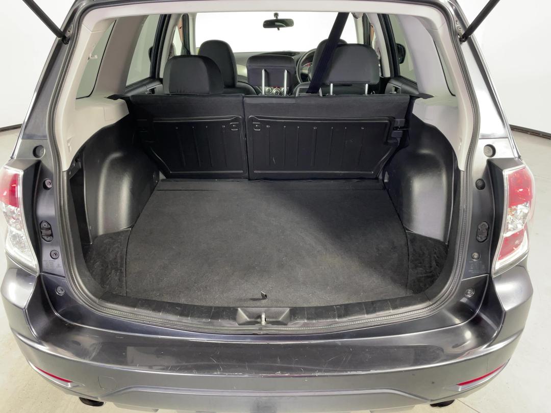 Photo '14' of Subaru Forester