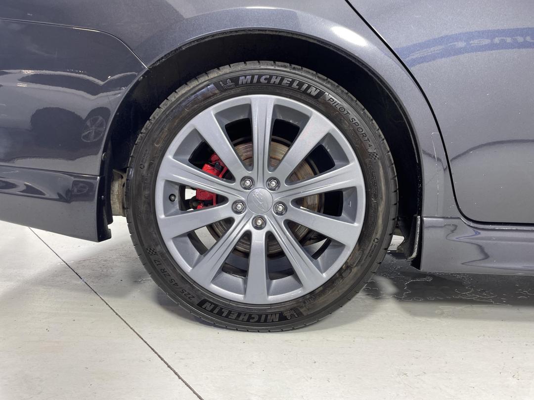 Photo '12' of Subaru Impreza