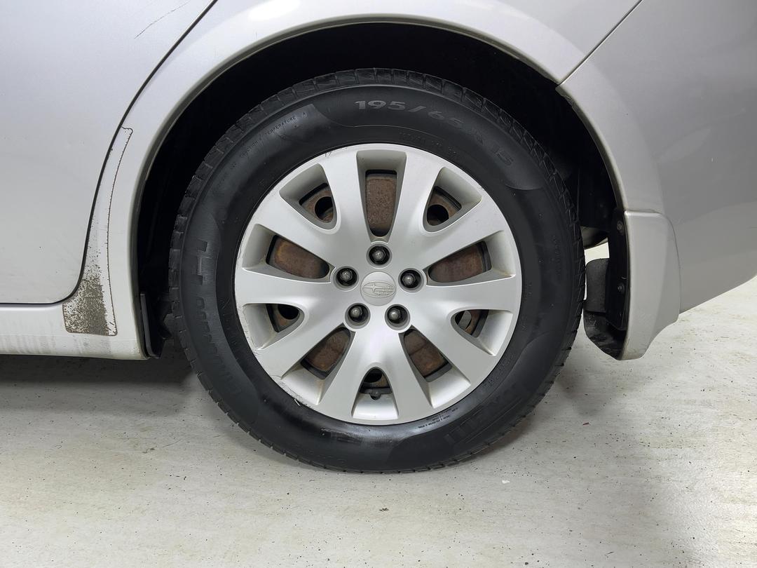 Photo '11' of Subaru Impreza