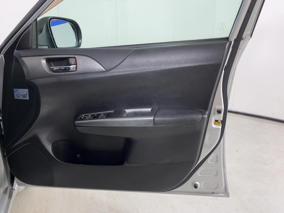 Photo '15' of Subaru Impreza