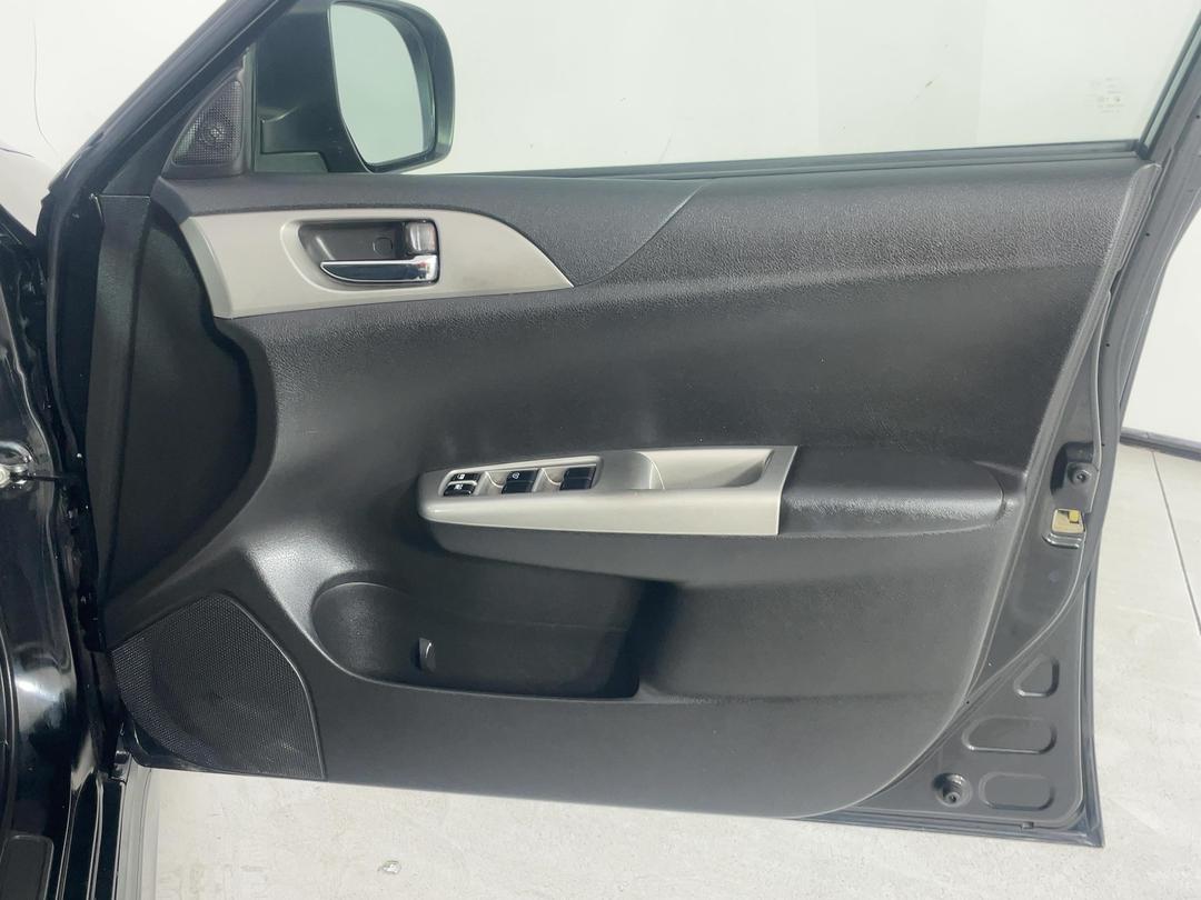 Photo '15' of Subaru Impreza