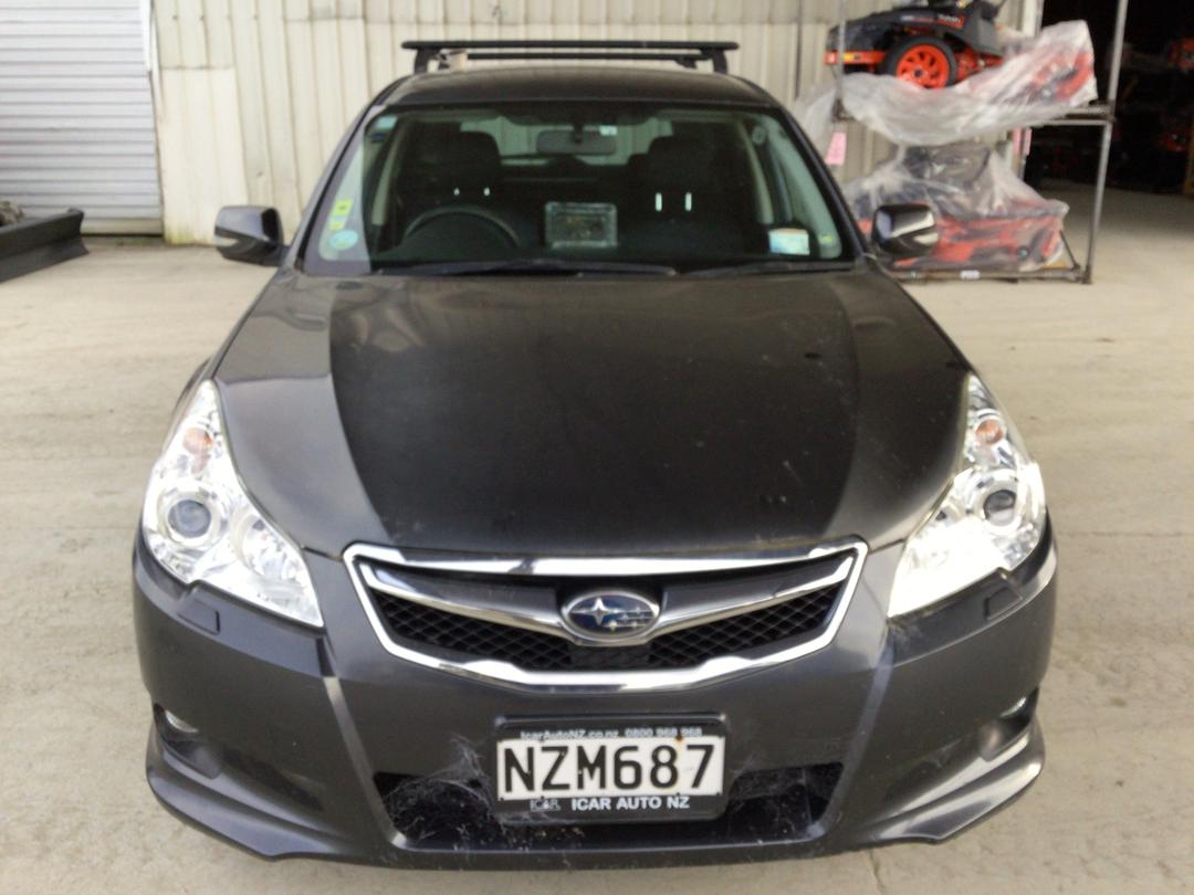 Photo '2' of Subaru Legacy Photo '2' of Subaru Legacy