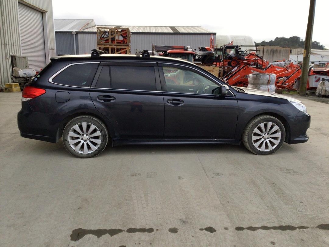 Photo '8' of Subaru Legacy Photo '8' of Subaru Legacy