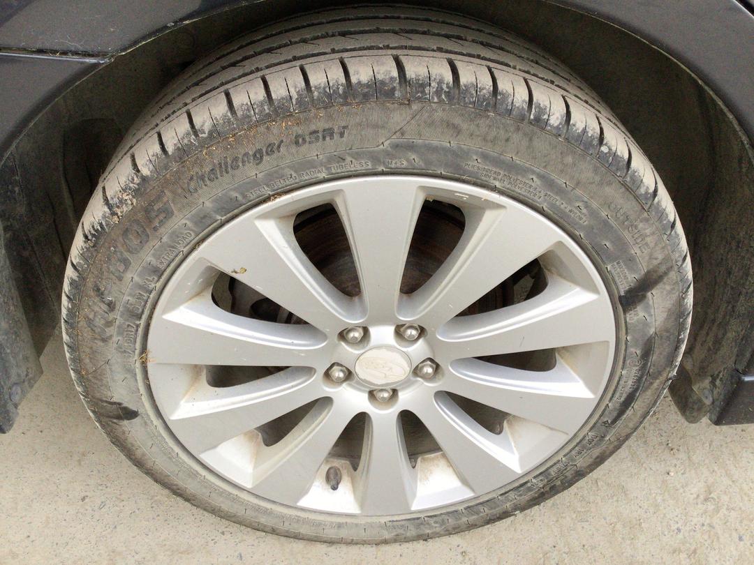 Photo '10' of Subaru Legacy Photo '10' of Subaru Legacy